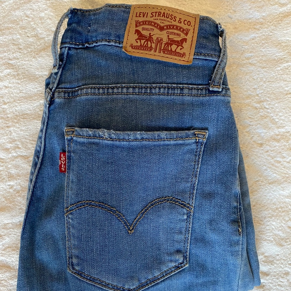 Levi’s 721 high rise skinny jeans size 26